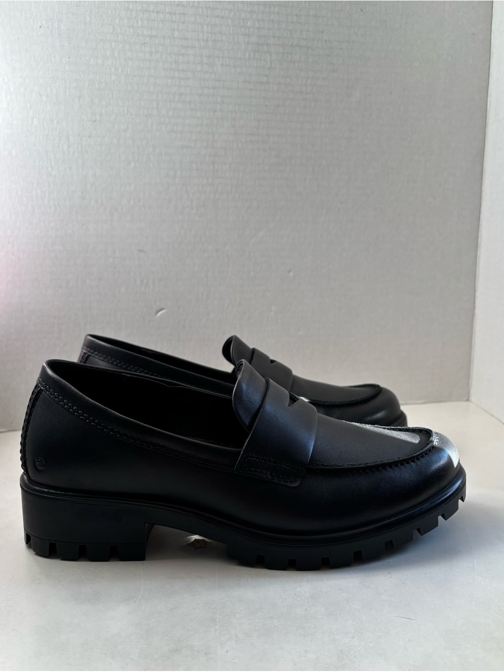 ECCO Modtray Black Leather Penny Loafers
